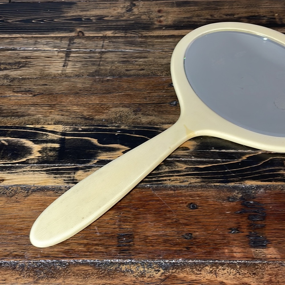 Handheld mirror vintage French ivory celluloid. Beveled glass. - Picture 4 of 10